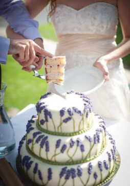 Svatební dort levandule - červenec 2013