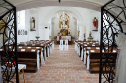 _Kostel Snět - výzdoba na svatební obřad